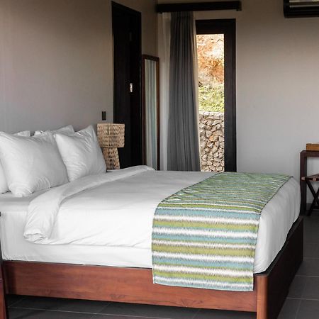 Menjaga Bay Hotel Labuan Bajo Eksteriør billede