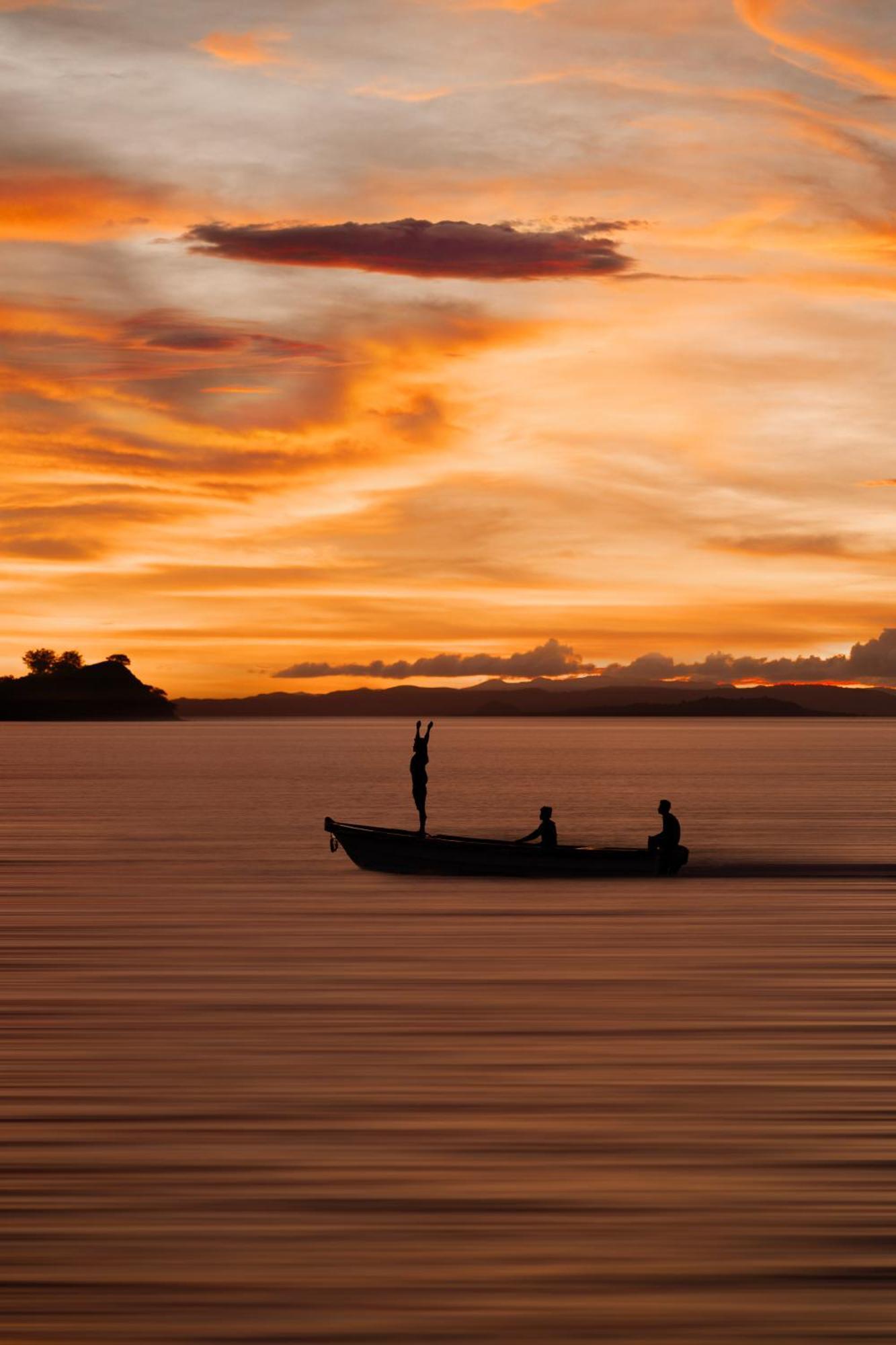 Menjaga Bay Hotel Labuan Bajo Eksteriør billede